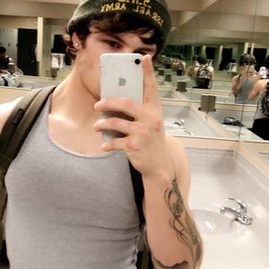 Meet your Posher, Zachary